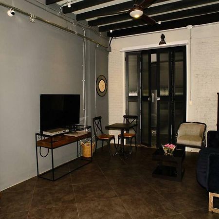 196 Oldtown Chic Hostel Bangkok Extérieur photo
