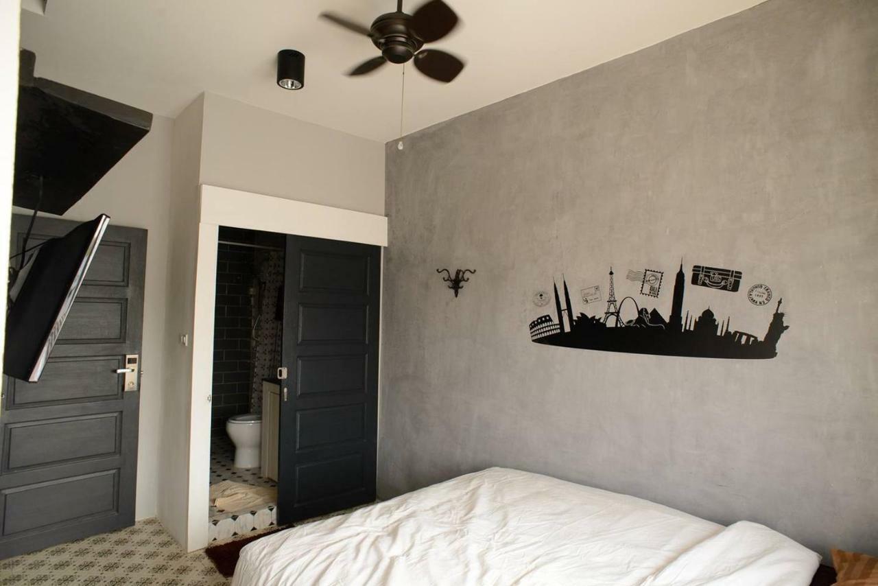 196 Oldtown Chic Hostel Bangkok Extérieur photo