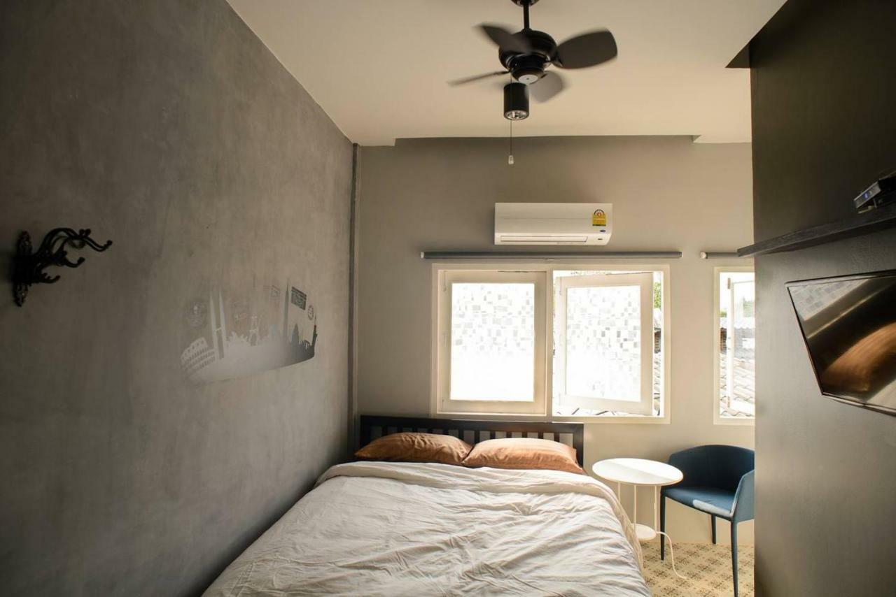 196 Oldtown Chic Hostel Bangkok Extérieur photo
